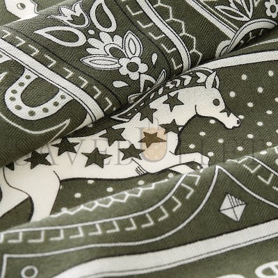 HERMES CHEVAL DE COEUR BANDANA SHAWL 140 H244259S 02 HERMES CHEVAL DE COEUR BANDANA SHAWL 140 H244259S 02